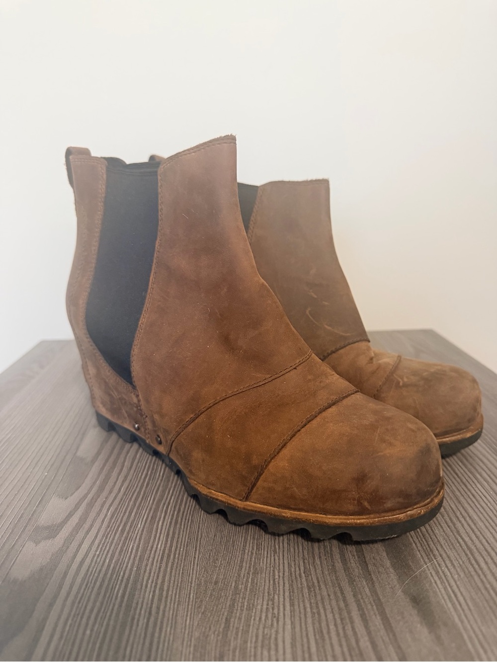 Sorel Women's Brown Suede Wedge Chelsea Boot